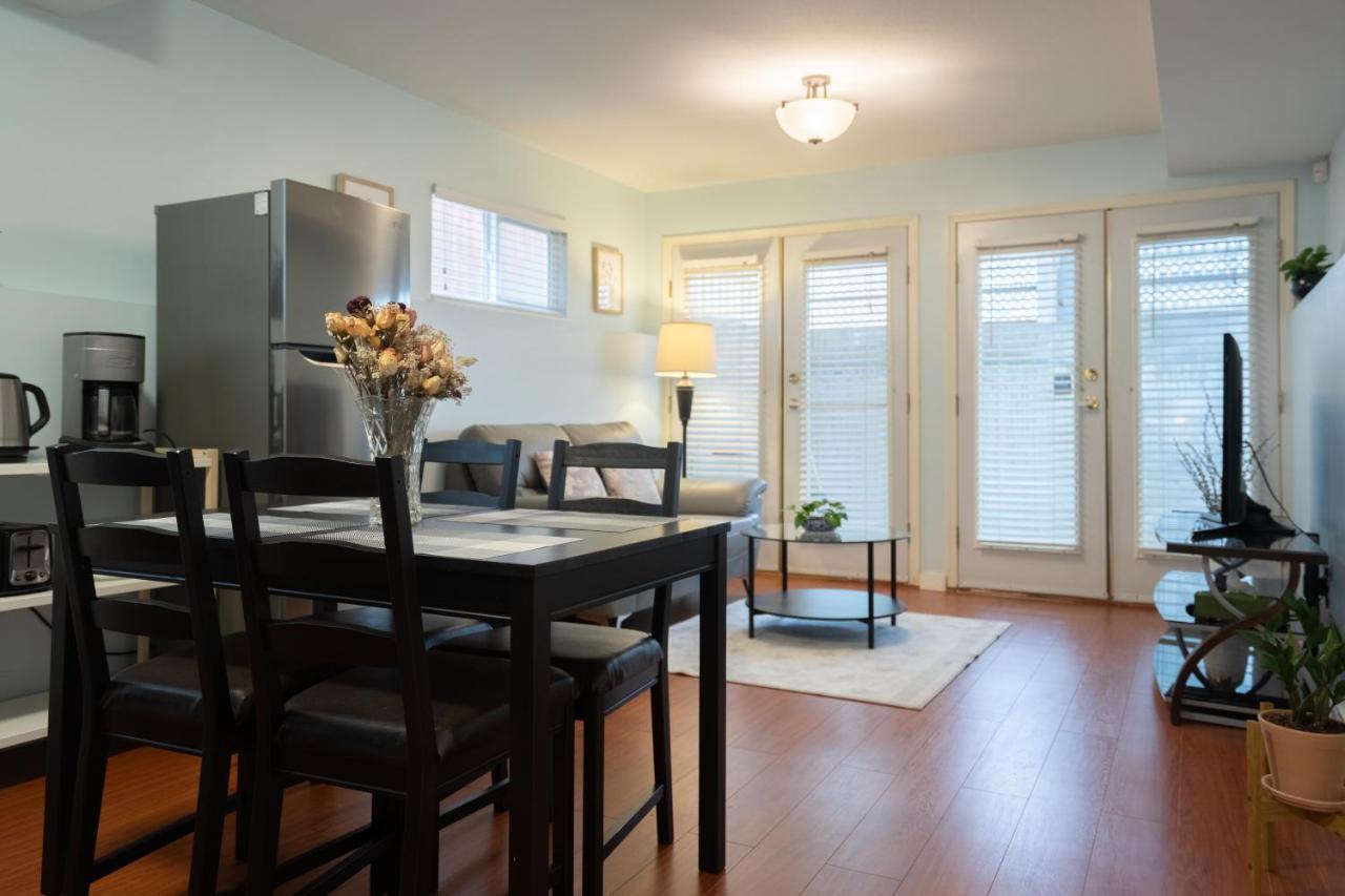 ניו ווסטמינסטר Lovely 1Br Secondary Suite With Separate Entrance מראה חיצוני תמונה